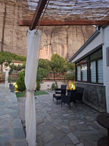 Paradise of Meteora A