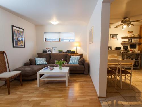 SKOLO 아파트먼트(SKOLÓ Apartment)