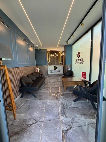 The Pearl Airport Hotel