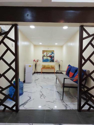 T&J Guest House