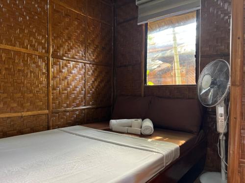 L Cafe Restobar & Lyn's Guest House