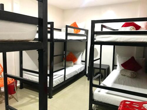 HalfWay House Hostel Mactan Cebu Airport