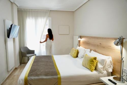 Habitat Center Los Girasoles