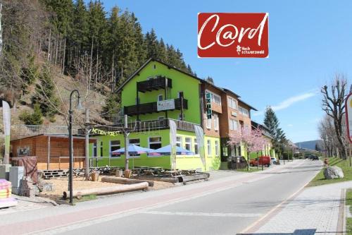 Action Forest Active