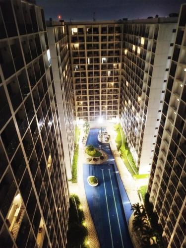 Cozy 19 at Shore 2 Residences