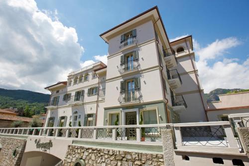 Al Campanile - Luxury Suites & Apartments