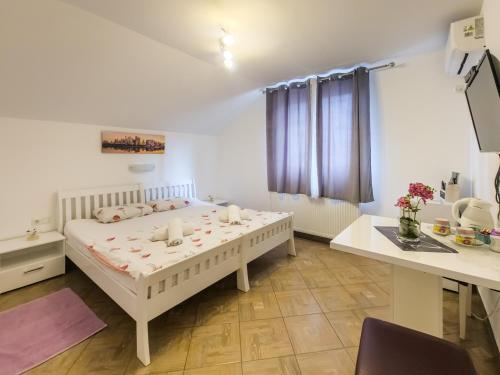 Guest House Macic
