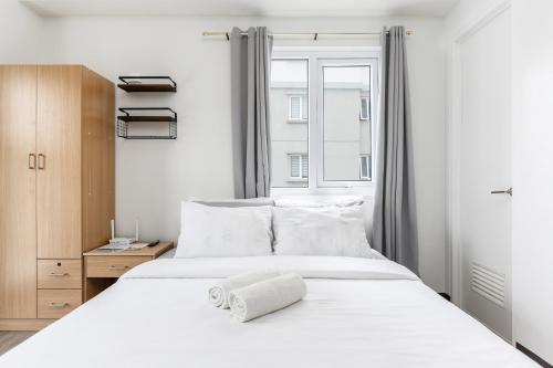 Platform 361 Cebu City Center with balcony