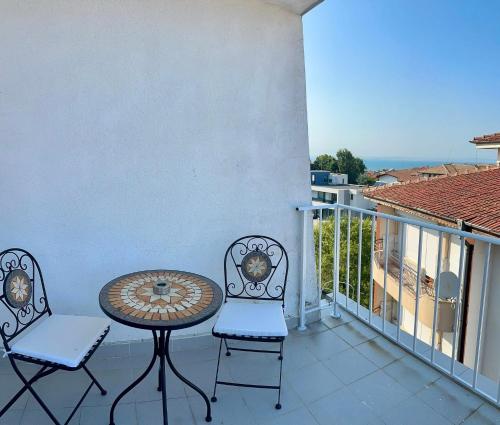 Andi Hotel