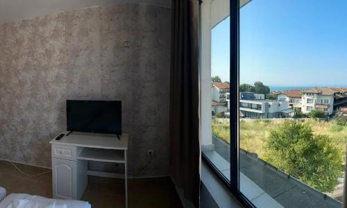 Andi Hotel