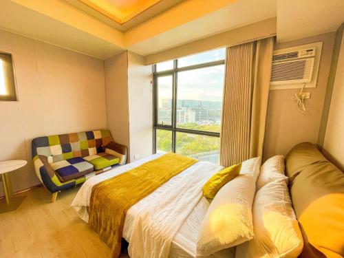 Modern 1BR Stay near Solaire, Okada, near Airport