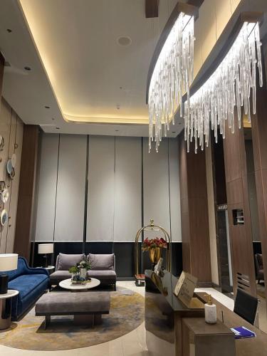 Modern 1BR Stay near Solaire, Okada, near Airport