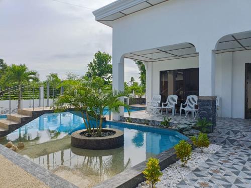 PalomaVilla Resort