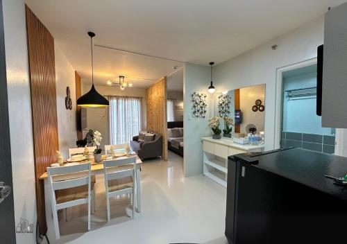 Luxury Living in Puerto Princesa with FREE Pool & Gym - B2 2Flourite