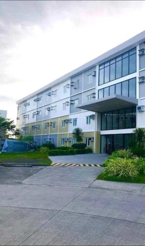 Maribert Studio Unit with free parking