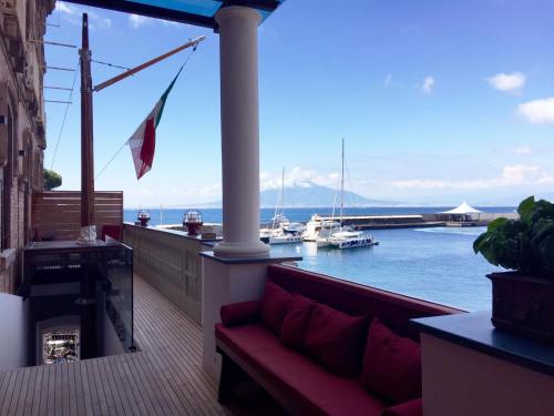 Yacht Club Capo Cervo Suites