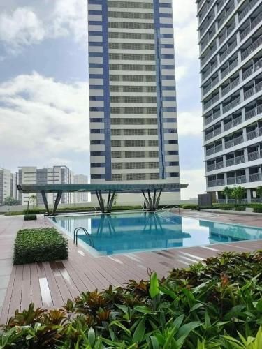 Relaxing City Retreat