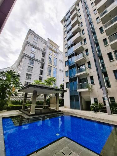 Restful Layover Condo Across NAIA3