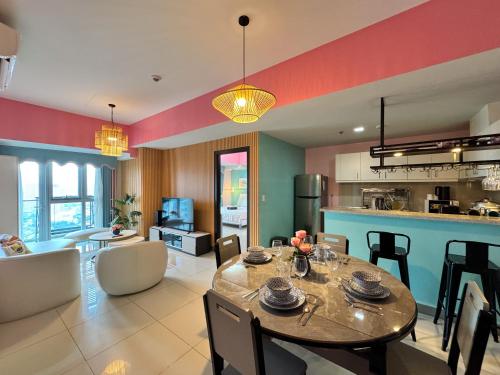 Uptown Parksuites Tower 2 4BR in BGC Taguig