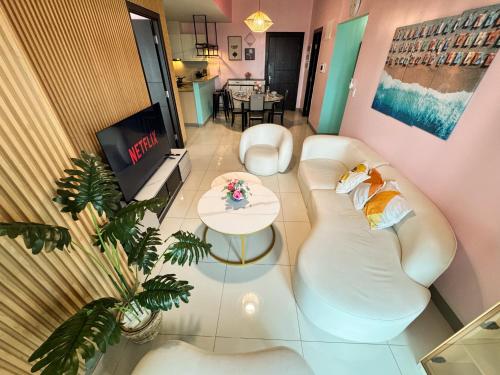 Uptown Parksuites Tower 2 4BR in BGC Taguig