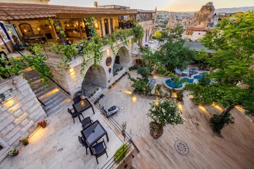 Kayatas Cave Suites Hotel