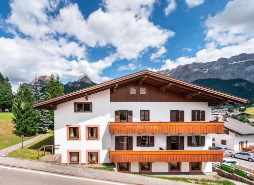 Apartments Lores