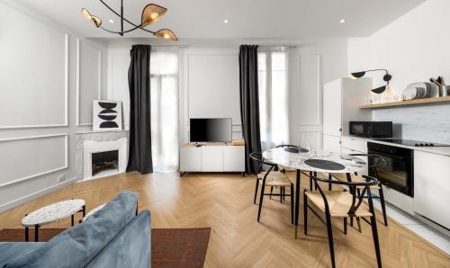 Newly Renovated Apartment with Balcony, AC, Fiber internet