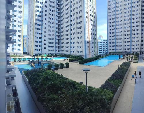 Tum's MPlace Staycation 27th Floor Tower D