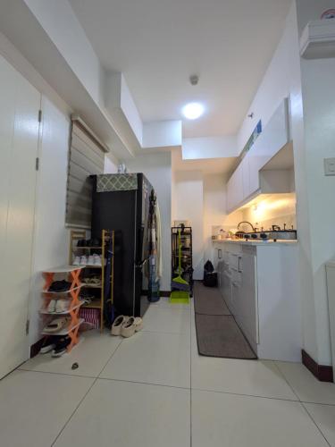 The most affordable COUCH SPACE in Metro Manila with Free WiFi