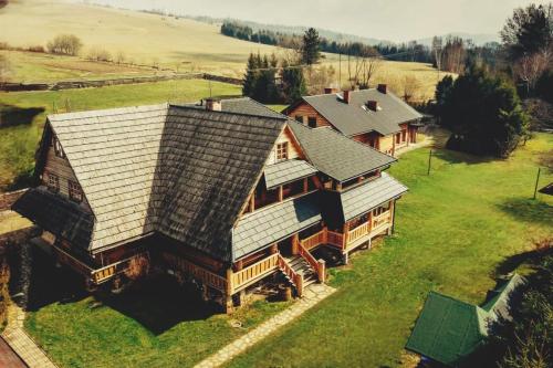 Bieszczadzkie Chatki - Willa Stasia