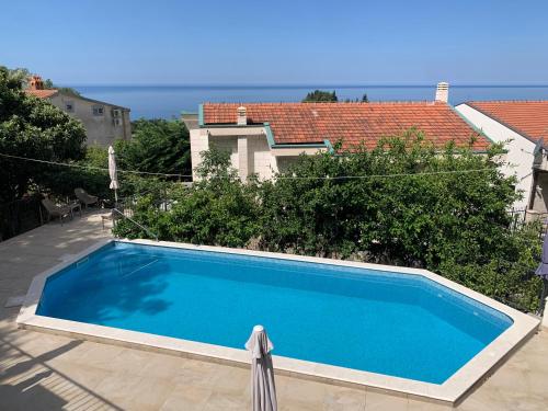 Reževići Apartments