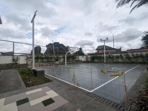 The most affordable COUCH SPACE in Metro Manila with Free WiFi