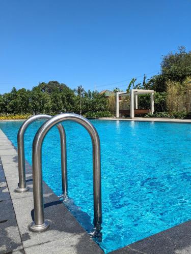 The most affordable COUCH SPACE in Metro Manila with Free WiFi