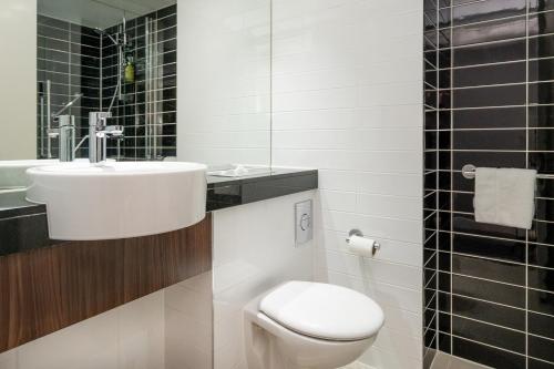 The Duxford Hotel Cambridge South - M11 Jct 10