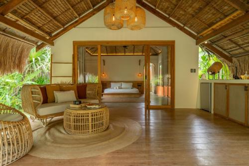 Beachside Villa with Private Pool - Kalima Villas