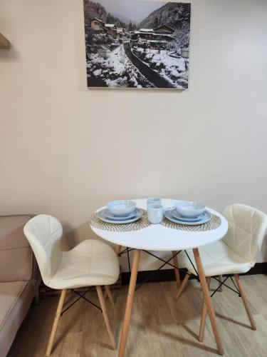 Staycation By JEM - Across NAIA T3 in Newport City