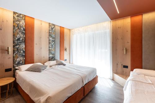 Flos Hotel