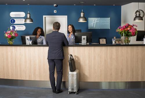 Holiday Inn Express Geneva Airport