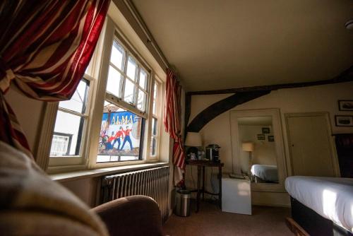 Alma Inn & Dining Rooms