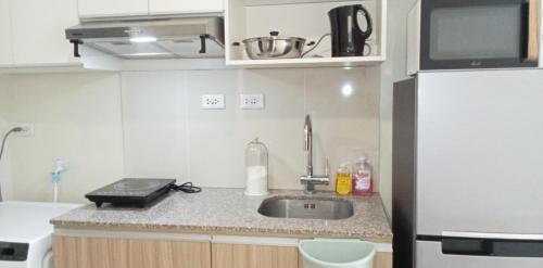 The Verdin Brand-New Unit with Pool, Gym, & High-Speed Wi-fi