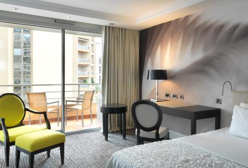 Le Meridien Beach Plaza