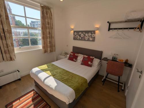 City London Hotel