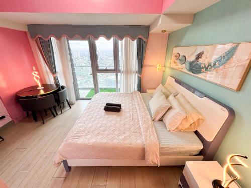 Elegant 4BR with balcony and bathtub in Uptown BGC