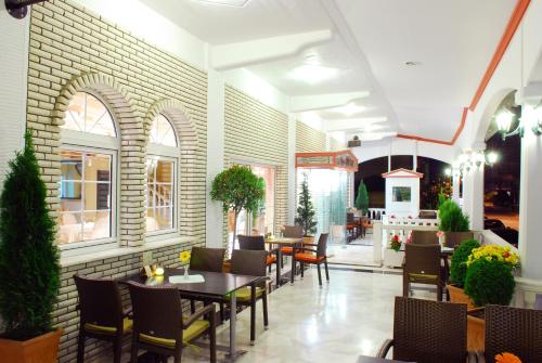 Strass Hotel