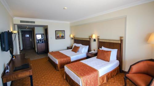 Starlight Resort Hotel