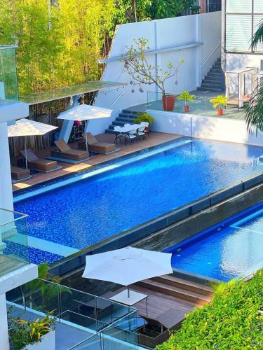 Pinnacle Resort & Villas