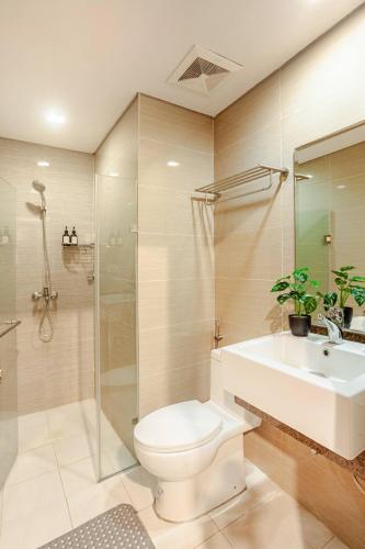 Roam & Rest Staycation near NAIA Manila Airport and free WiFi