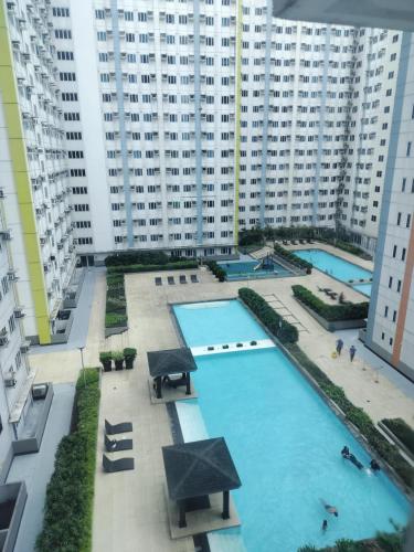 Tum's MPlace Staycation 17th Floor Tower B