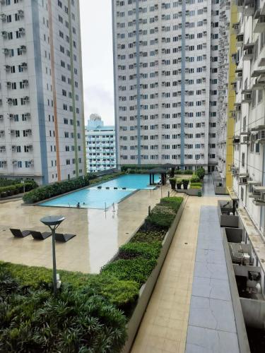 Tum's MPlace Staycation 17th Floor Tower B