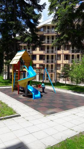 Flora Apartments by Tour Express Service